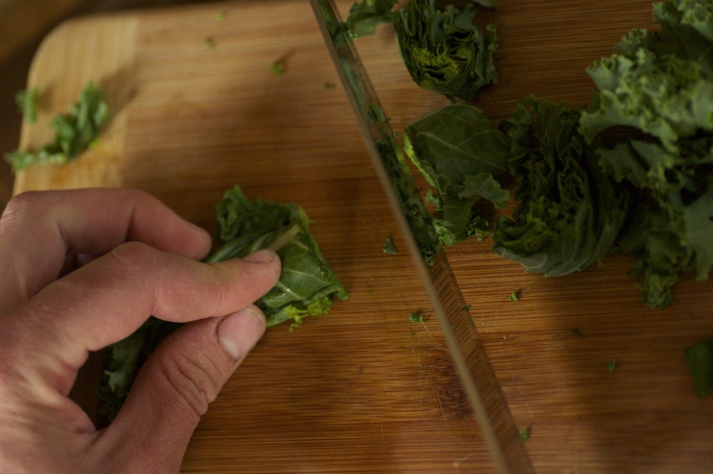 Chopping Kale Chiffonade www.CubitsOrganics.com