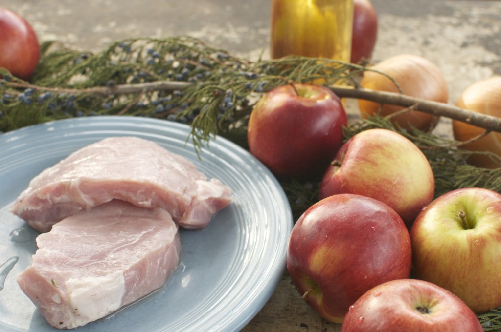 Pork chops with Apples, onions and cider www.cubitsorganics.com